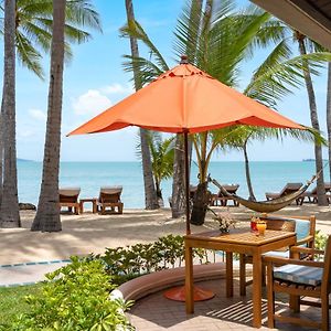 Deluxe Villa mit Strandblick